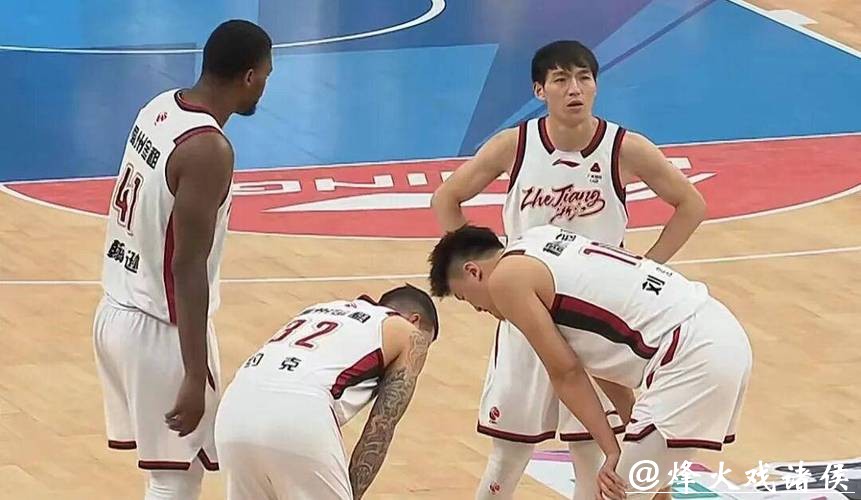 五大主力缺阵,北京男篮残阵仅险胜浙江,陈盈骏贡献18分吴前表现低迷 五大主力缺阵,北京男篮残阵仅险胜浙江,陈盈骏贡献18分吴前表现低迷